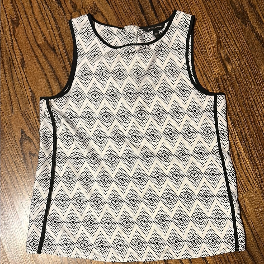 Black and White BR Sleeveless Top
